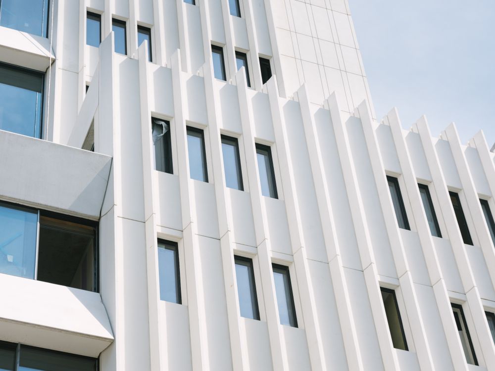 Edificio institucional contemporaneo